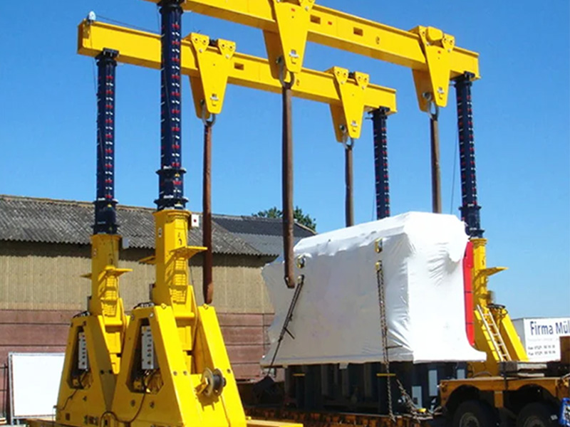Mast Straddle Crane